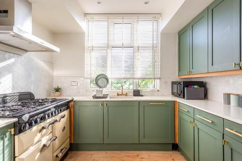 24 Arundel Road, Brighton, BN2 5TD