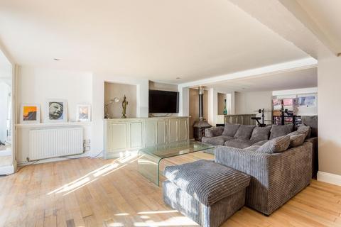 24 Arundel Road, Brighton, BN2 5TD