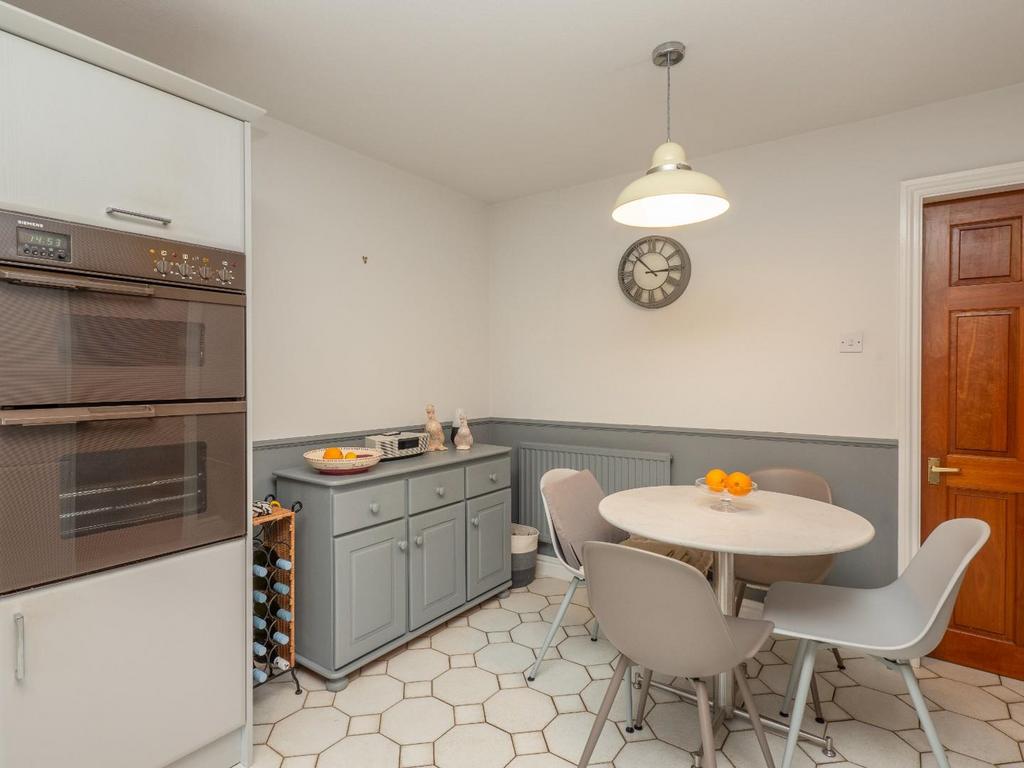 Kitchen 3.jpg