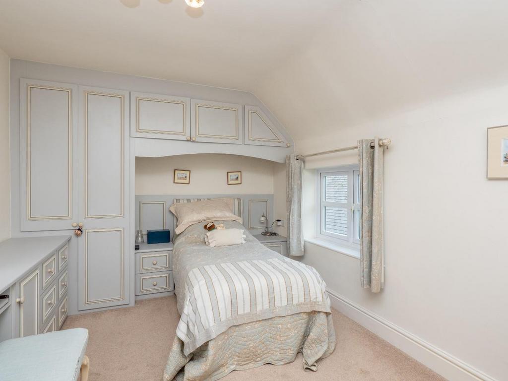 Bedrooms 5.jpg