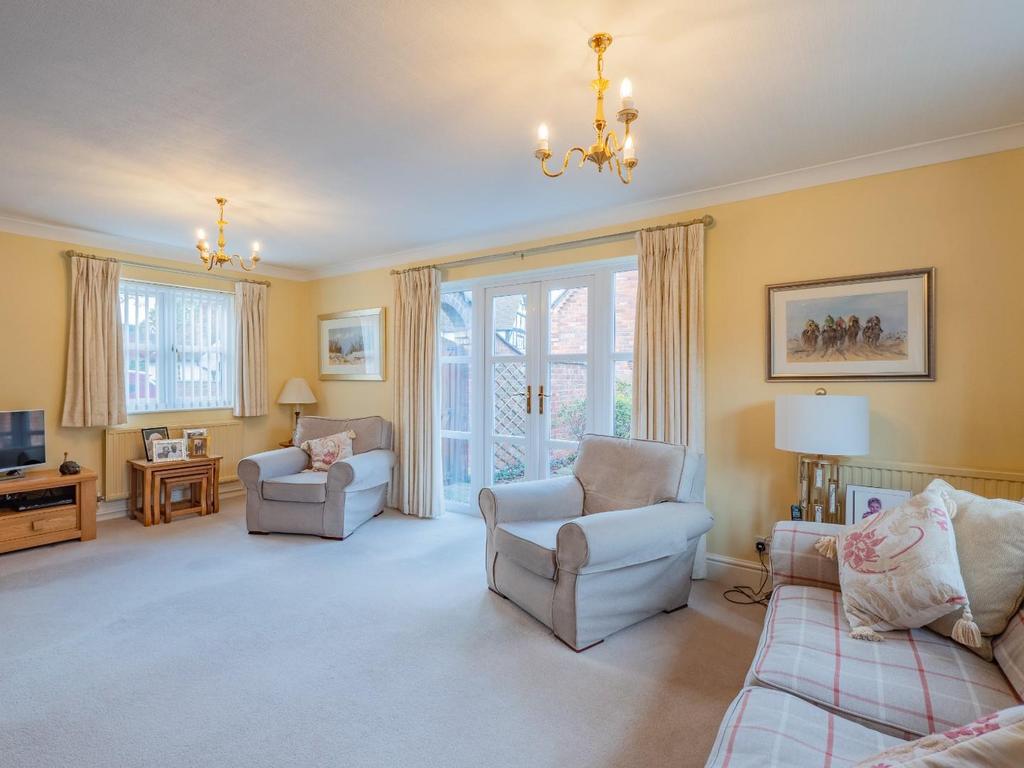 Living room 1.jpg