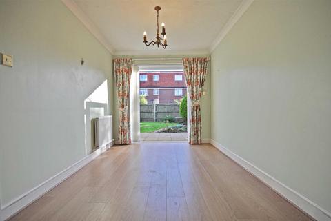3 Long Meadow, Great Notley, Braintree, CM77 7WD