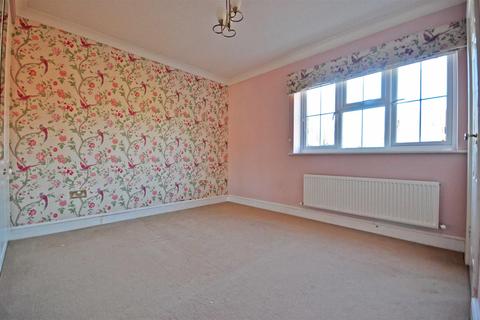 3 Long Meadow, Great Notley, Braintree, CM77 7WD