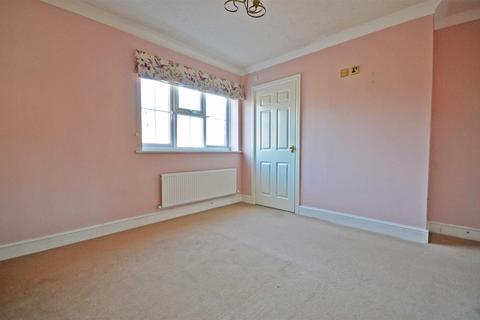 3 Long Meadow, Great Notley, Braintree, CM77 7WD