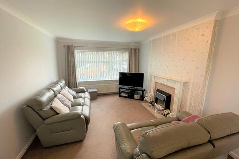 3 bedroom semi-detached house for sale - Belgrave Close, Leigh