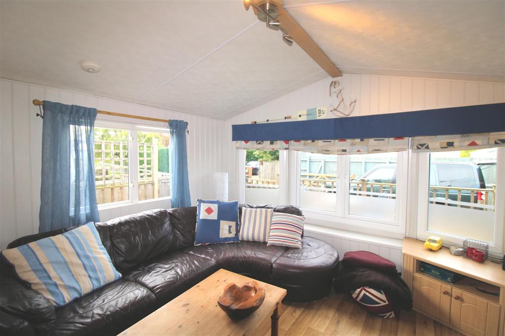 Shepherds Port Road, 2 bed park home £180,000