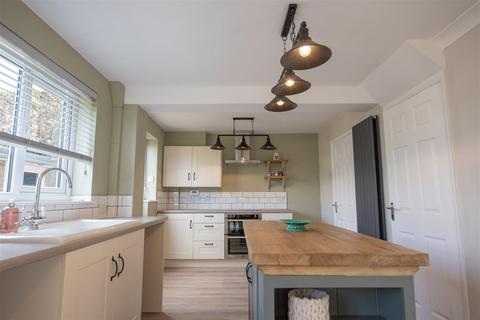 86 Acaster Lane, Bishopthorpe, York, YO23 2SG