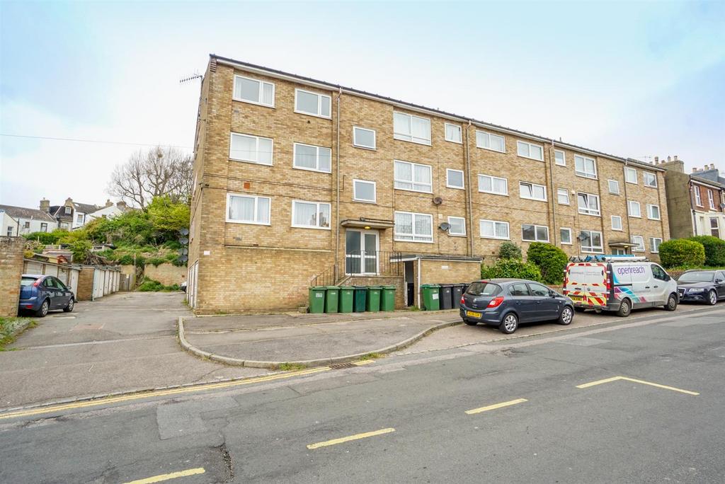 Harold Road, Hastings 1 bed flat £145,000
