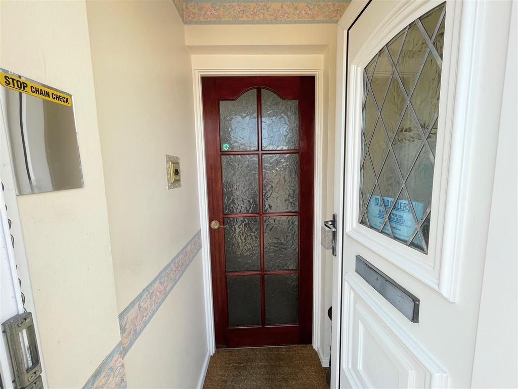 Gwaun Afan, Cwmavon, Port Talbot 2 bed semidetached house £150,000