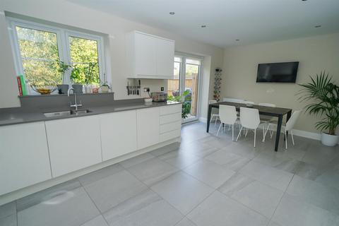 9 Brookfields, Stoke Hammond, Milton Keynes, MK17 9FR