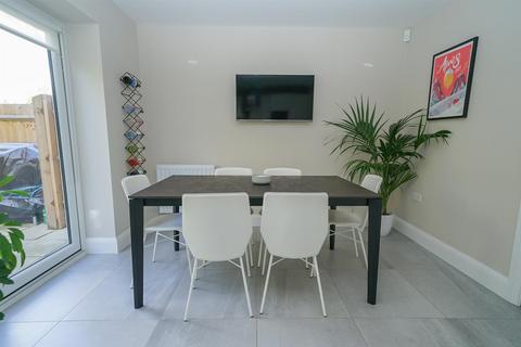 9 Brookfields, Stoke Hammond, Milton Keynes, MK17 9FR