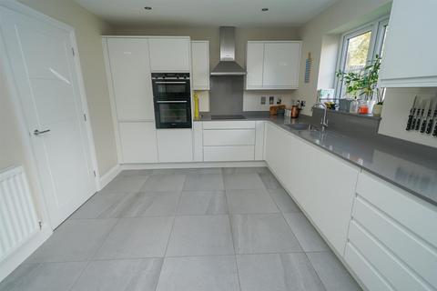 9 Brookfields, Stoke Hammond, Milton Keynes, MK17 9FR