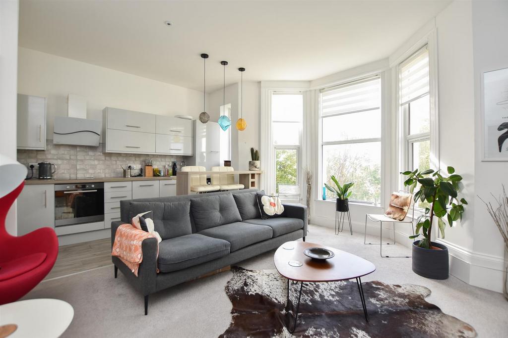 Milward Road, Hastings 1 bed flat for sale £160,000