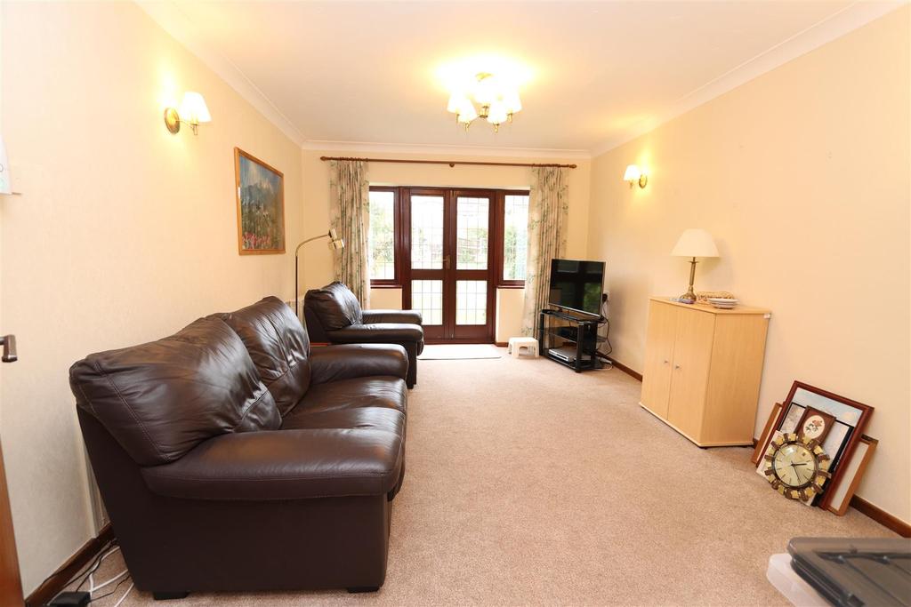 Abbots Close, Shenfield, Brentwood 2 bed retirement property £250,000