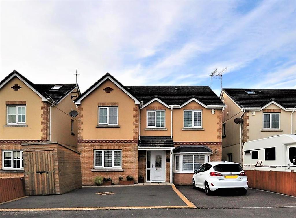 Gwscwm Park, Burry Port 4 bed detached house £363,995