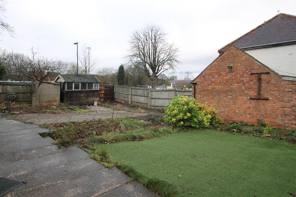 Upper Holland Road, Sutton Coldfield... 3 bed semidetached house £