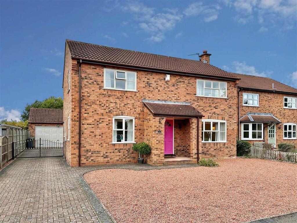 Manor Garth, Wigginton, York, YO32 2WZ 4 bed detached house £525,000