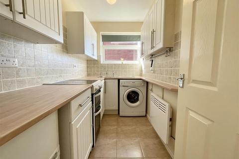119 Apperley Way, Halesowen, B63 2XP