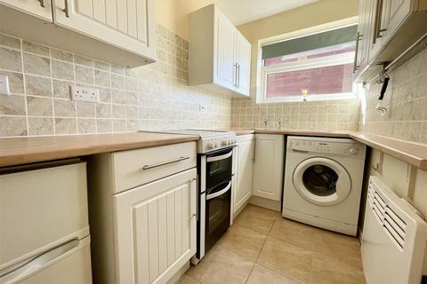 119 Apperley Way, Halesowen, B63 2XP