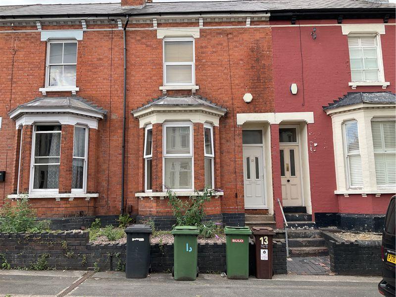 Haden Hill, Wolverhampton, WV3 3 bed terraced house £800 pcm (£185 pw)