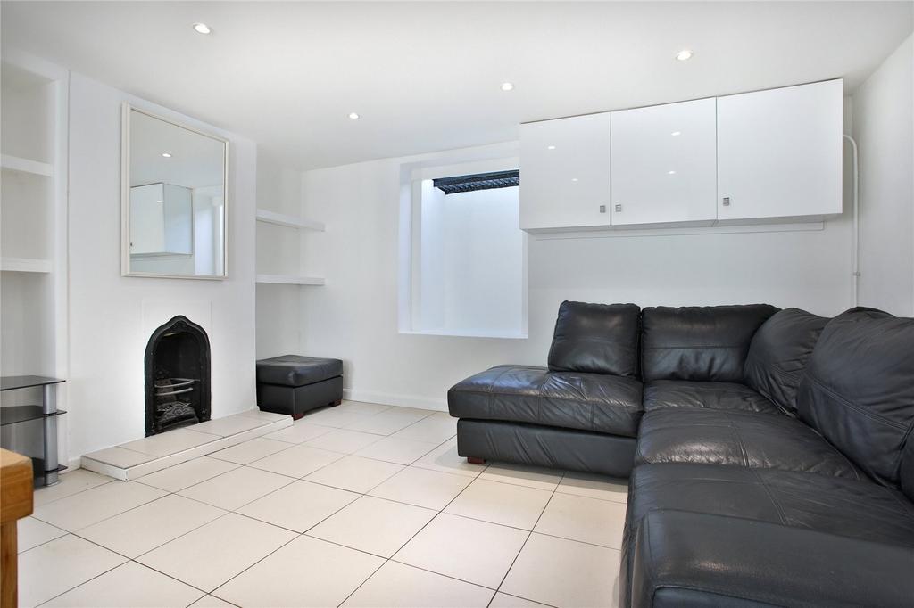 Kemp Street, Brighton, East Sussex, BN1 3 bed house £2,200 pcm (£508 pw)