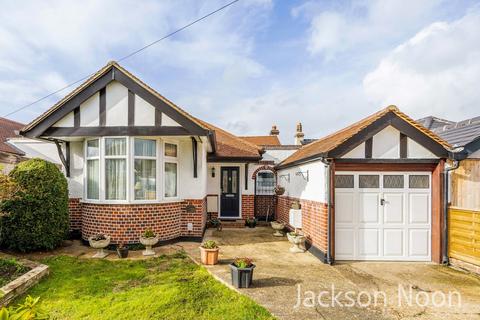 2 bedroom detached bungalow for sale - Tealing Drive, Ewell, KT19