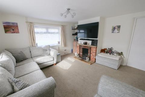 14 Badingham Road, Framlingham, Woodbridge, IP13 9HS