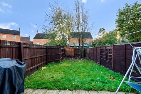 4 Owen Close, Slough, SL3 7GX