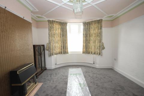 4 bedroom semi-detached house to rent, Park Street, Luton, LU1