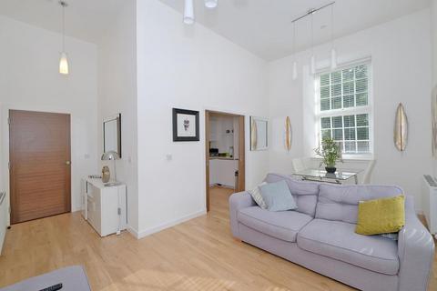 2 bedroom flat to rent, Aspire Grove, Claremont Street, AB10