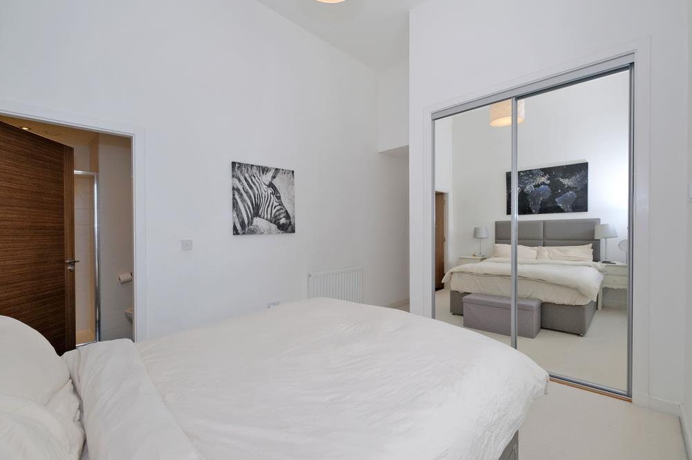 Aspire Grove 27 (22) 6115