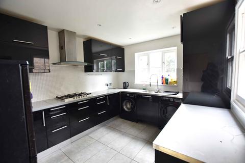 64 Queens Road, Feltham, TW13 5AR