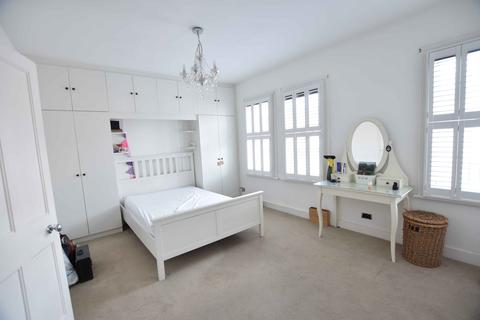 64 Queens Road, Feltham, TW13 5AR