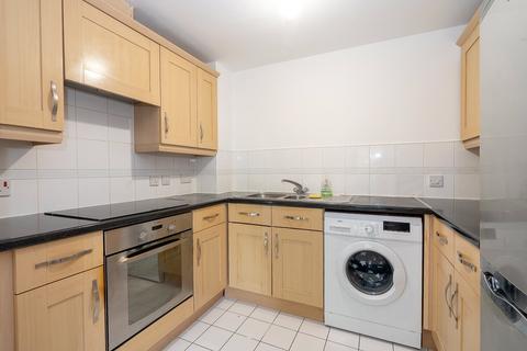 2 bedroom flat to rent, McKenzie Court, Maidstone, ME14