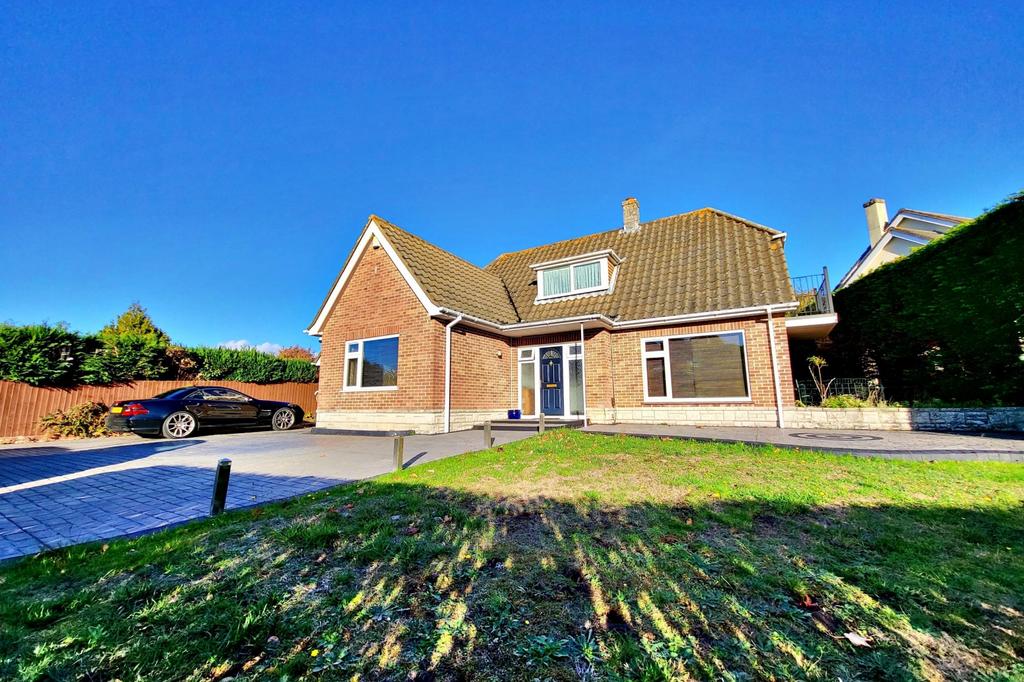 Queens Park 3 bed detached house for sale £700,000