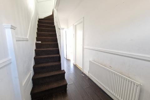 4 bedroom terraced house to rent, Thornton Heath, CR7