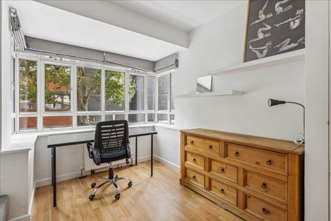 2 bedroom apartment to rent, University Street, Bloomsbury WC1E