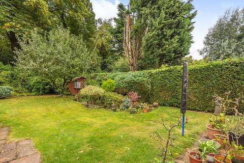 6 Church Road, Chavey Down, Ascot, SL5 8RR