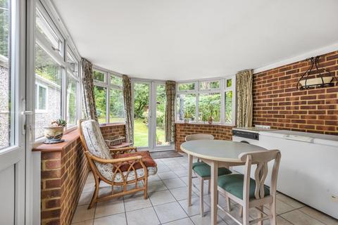 6 Church Road, Chavey Down, Ascot, SL5 8RR