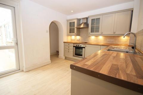 2 bedroom property to rent, 2 bedroom property in Chichester