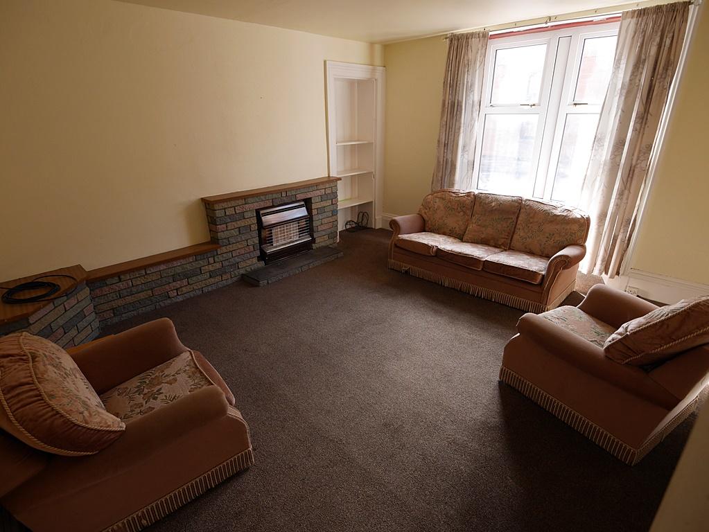 4 Cumberland Street, Dumfries, DG1 2JX 4 bed end of terrace house for sale £120,000