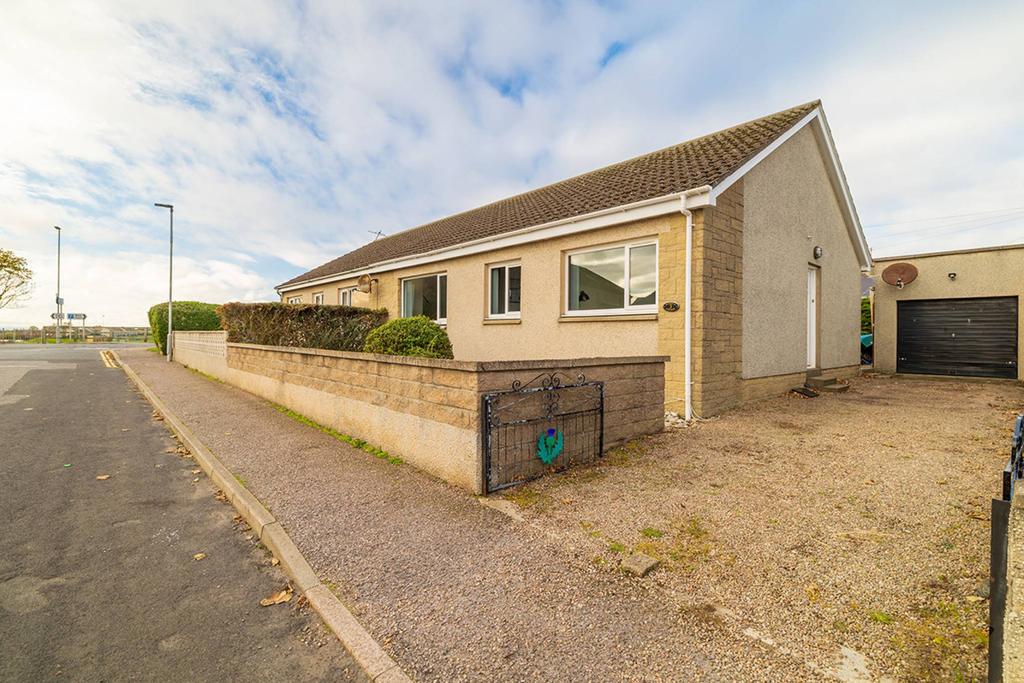 3 Church Street, Lossiemouth, IV31 6EF 3 bed semidetached house £175,000