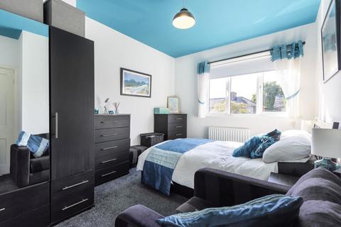 101 Southcroft Road, London, SW17 9TN