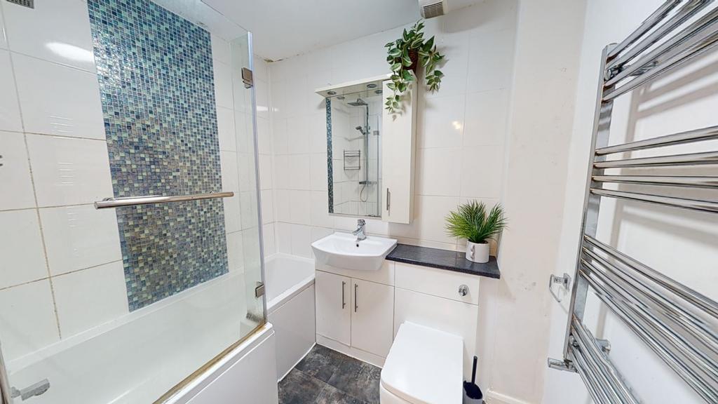 27 RVC bathroom