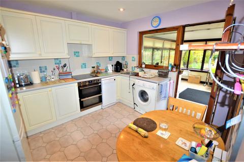 53 Hawkhill Drive, KA20 3DF