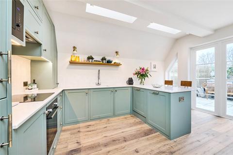 2 bedroom flat to rent, Wandsworth Bridge Road, London, SW6