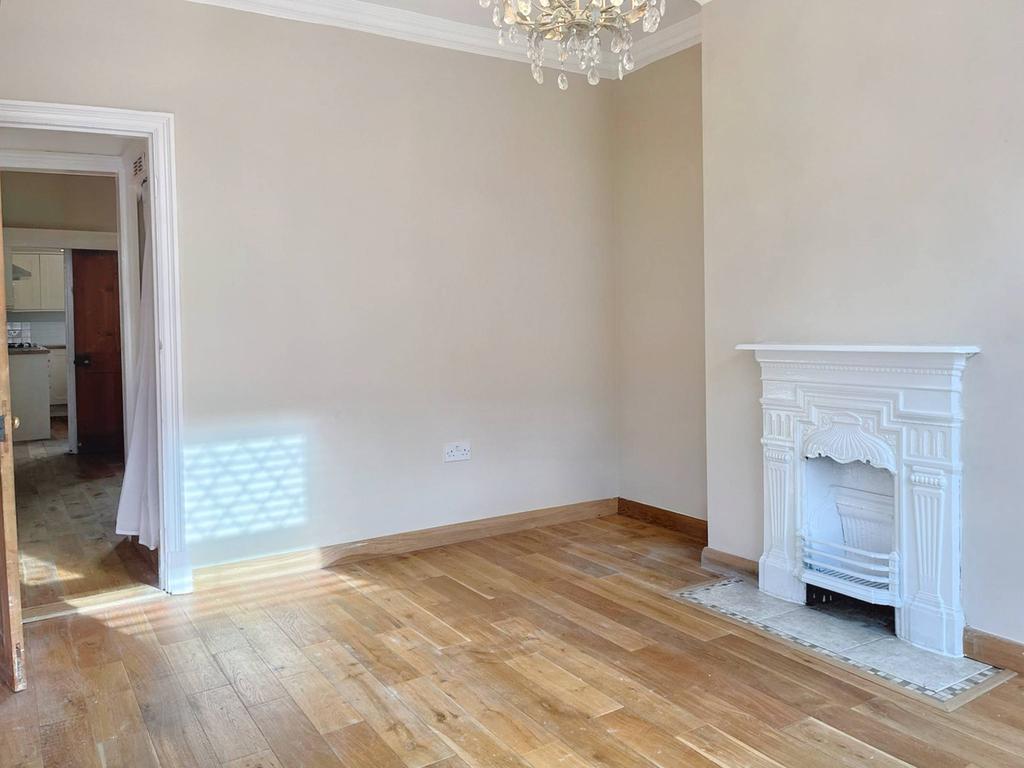 Warwick Street, Leicester LE3 2 bed terraced house £795 pcm (£183 pw)