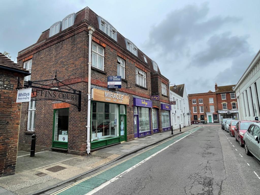 Baffins Court, Baffins Lane, Chichester, West Sussex, PO19 Property to
