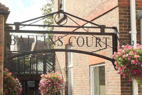Property to rent - Baffins Court, Baffins Lane, Chichester, West Sussex, PO19