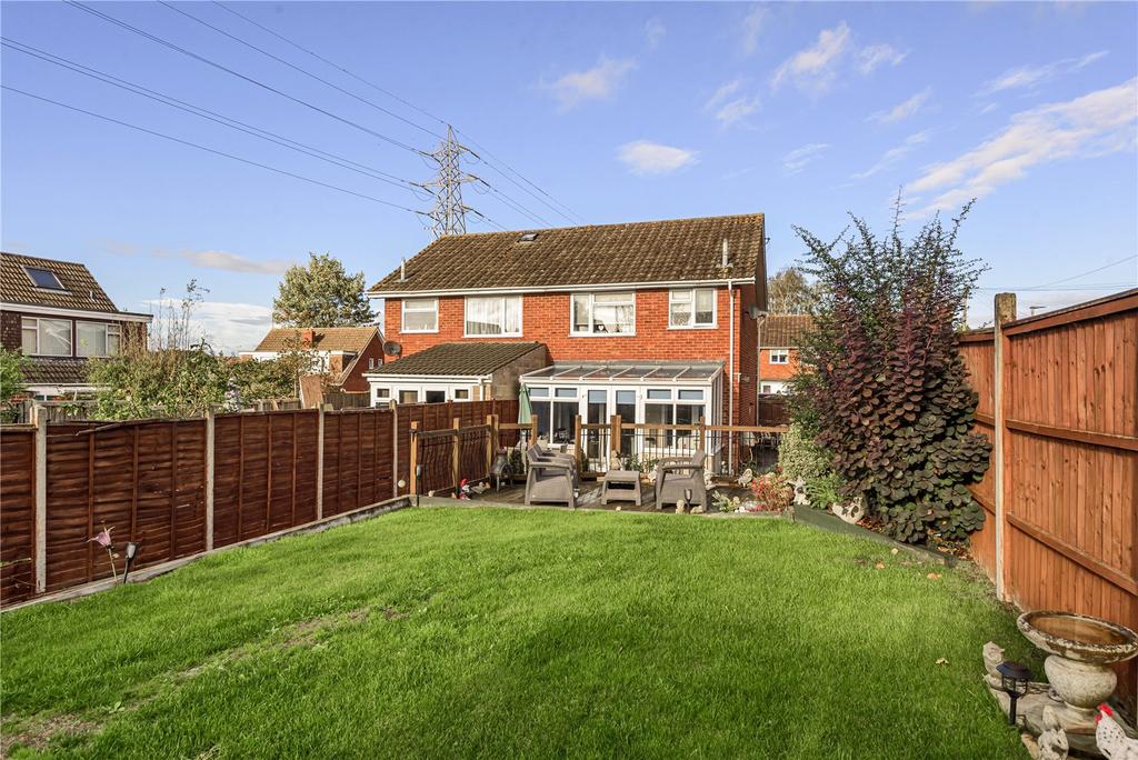 Beaumont Drive, Cheltenham, GL51 3 bed semidetached house for sale £